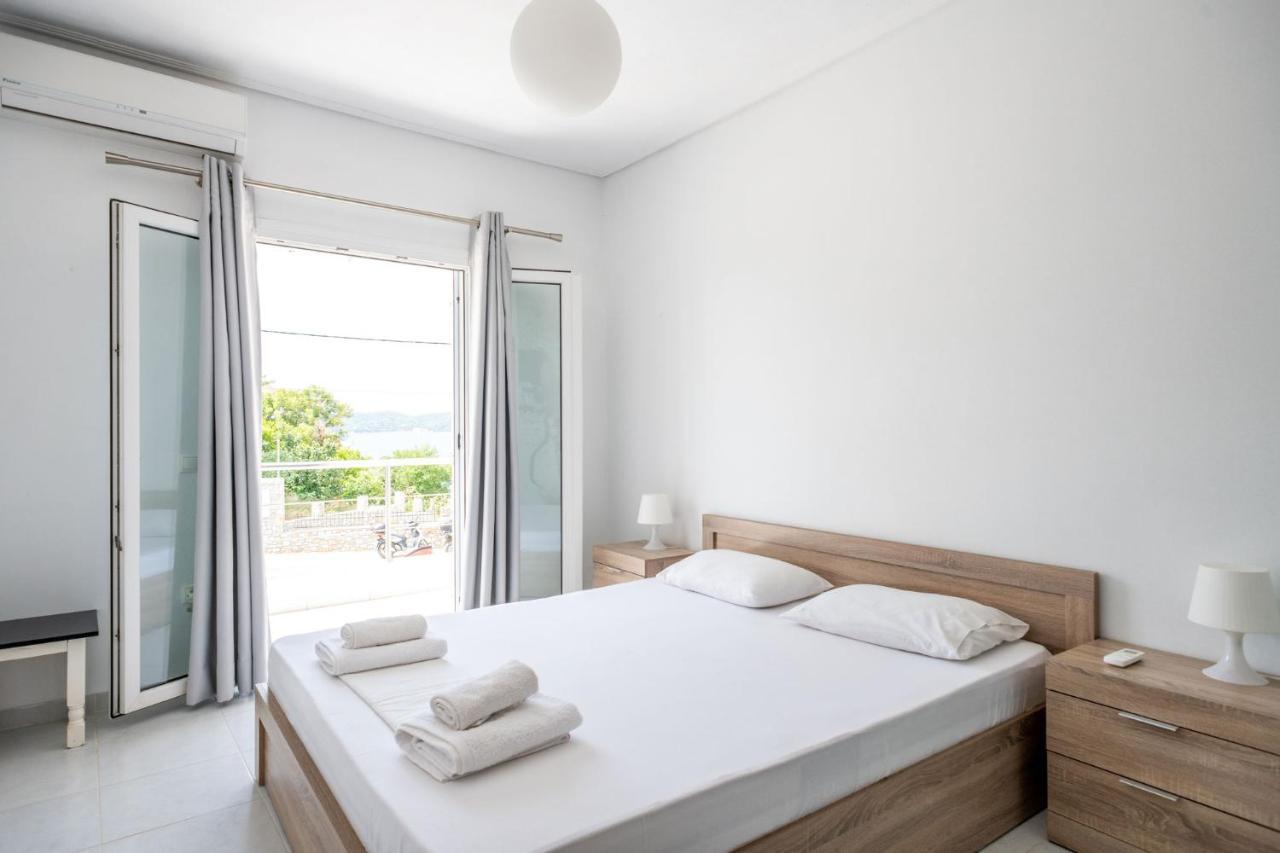 Iridanos Apartments Skiathos Exterior foto