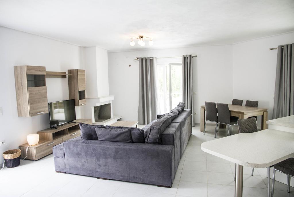 Iridanos Apartments Skiathos Exterior foto
